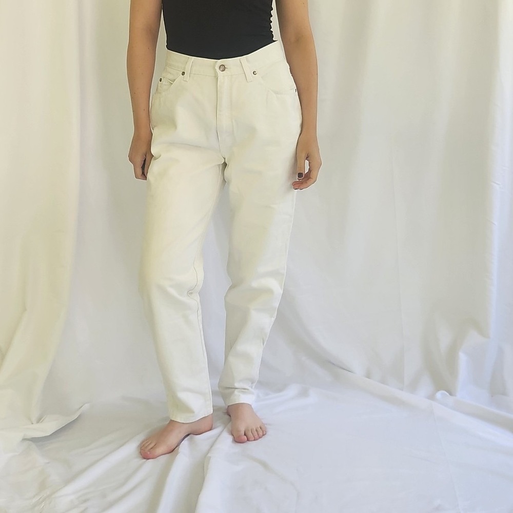 90s Levi's 900 Series White Jeans‎